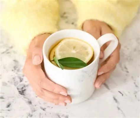 6 remedios naturales que puedes preparar con limón El limón ha sido protagonista